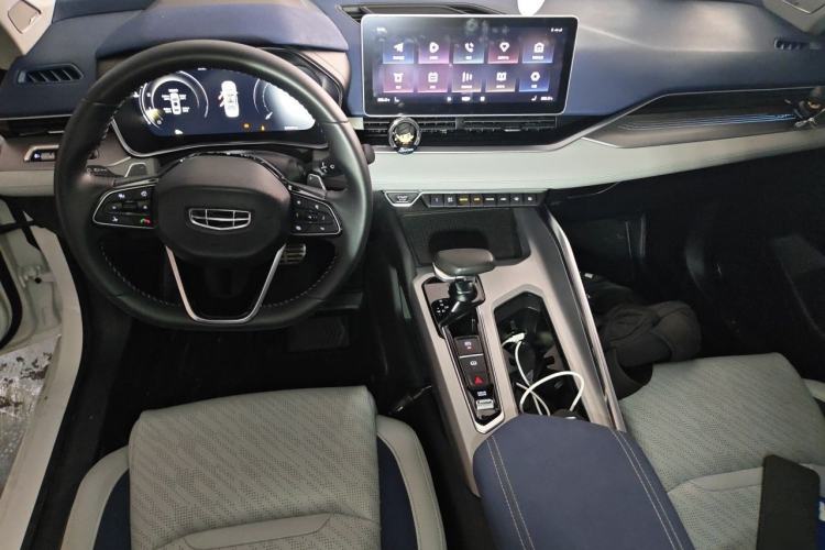 Used Geely Auto Preface 2021 Revised Version 2.0TD Luxury Edition Center Console