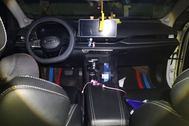 Used Geely Auto Preface 2021 2.0TD Luxury+ Version Center Console