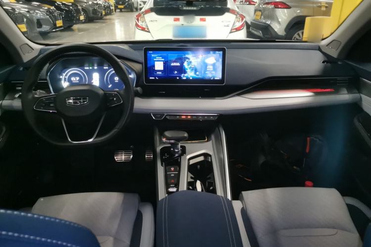Used Geely Auto Preface 2021 Revised Version 2.0TD Luxury Edition Center Console