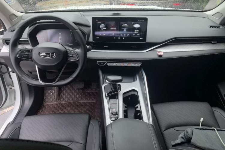 Used Geely Auto Preface 2021 2.0TD Luxury Version Center Console