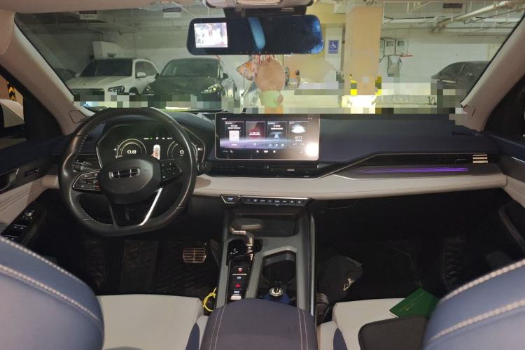 Used Geely Auto Preface 2021 2.0TD Flagship Edition Center Console