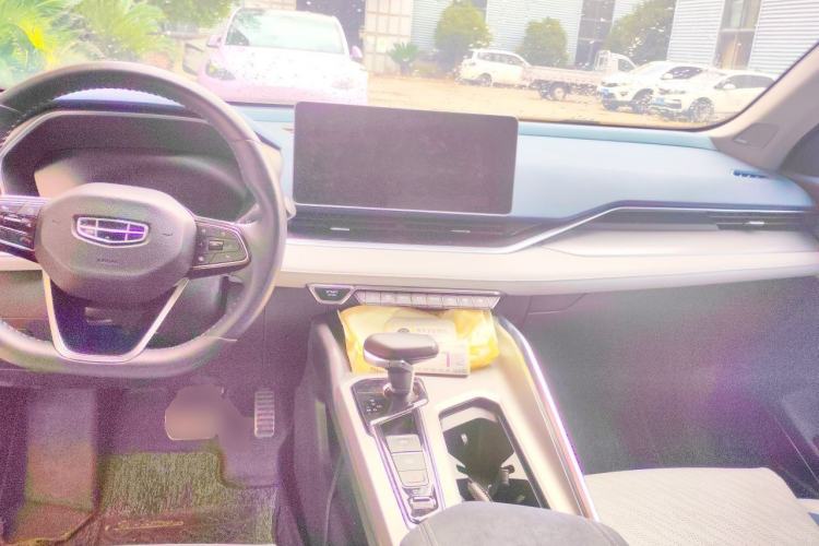 Used Geely Auto Preface 2021 Revised Version 2.0TD Luxury Edition Center Console