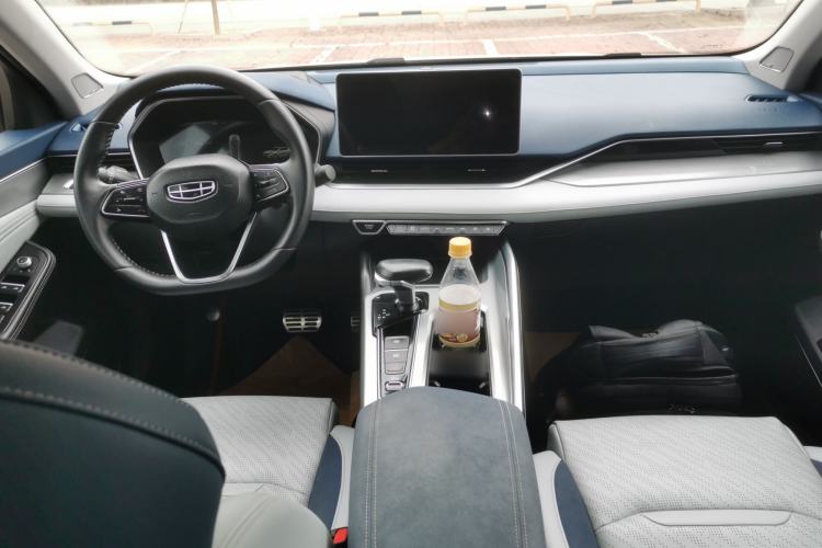 Used Geely Auto Preface 2021 Revised Version 2.0TD Luxury Edition Center Console