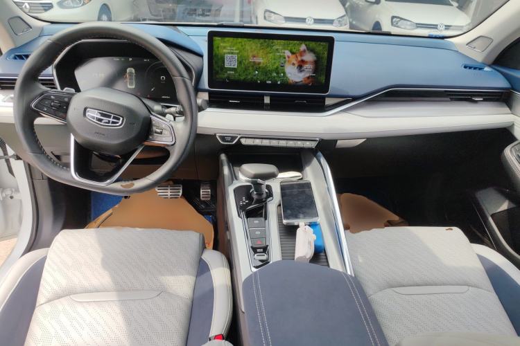 Used Geely Auto Preface 2021 Revised Version 2.0TD Luxury Edition Center Console