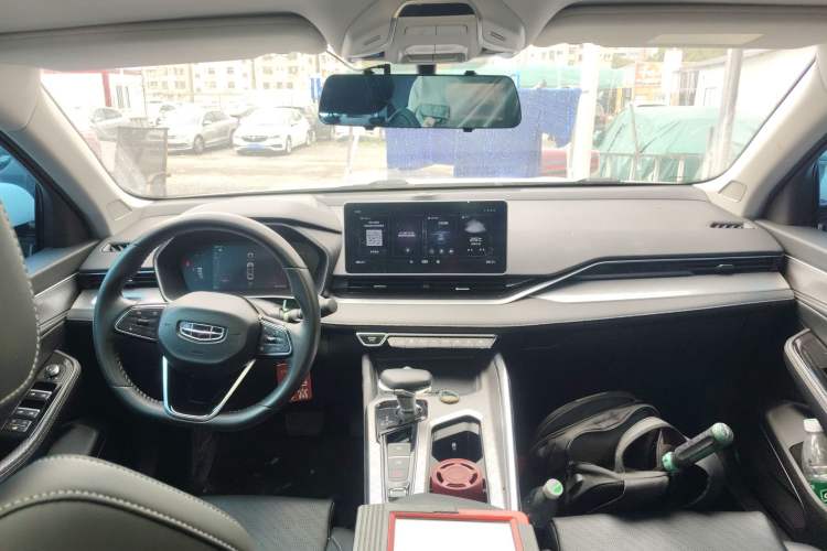 Used Geely Auto Preface 2021 2.0TD Luxury Version Center Console