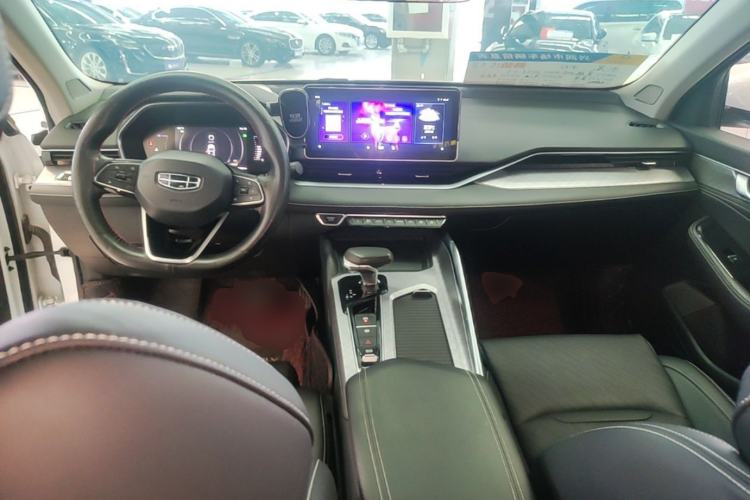 Used Geely Auto Preface 2021 2.0TD Luxury Version Center Console