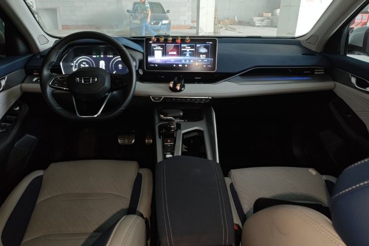 Used Geely Auto Preface 2021 Revised Version 2.0TD Luxury Edition Center Console