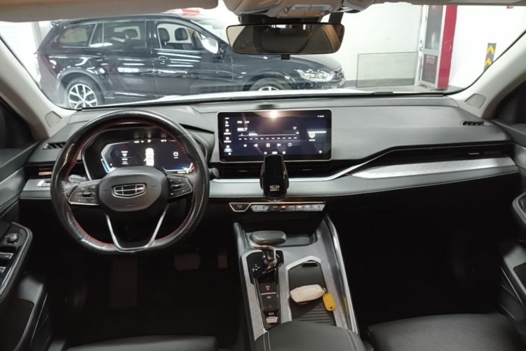 Used Geely Auto Preface 2021 2.0TD Luxury+ Version Center Console