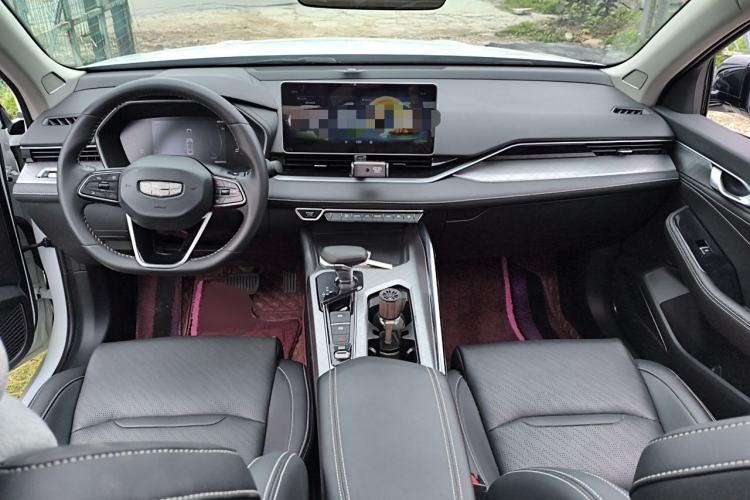 Used Geely Auto Preface 2021 2.0TD Luxury Version Center Console