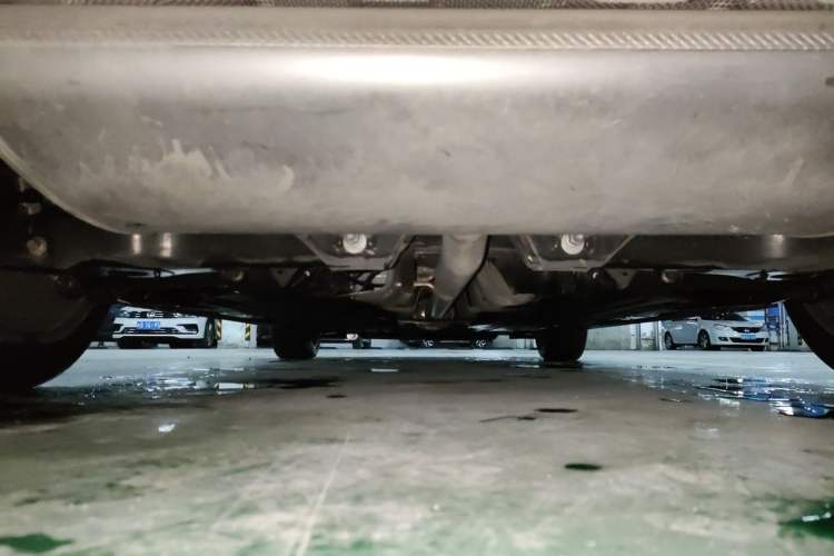Used Geely Auto Preface 2021 2.0TD Luxury Version Chassis Rear