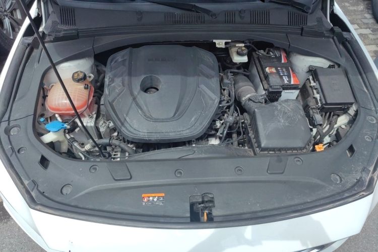 Used Geely Auto Preface 2021 2.0TD Designer's Recommended Edition Engine Bay