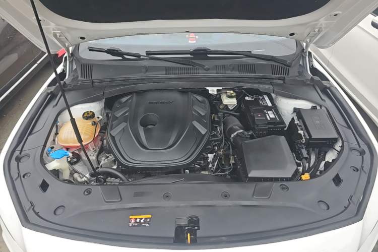 Used Geely Auto Preface 2021 2.0TD Luxury Version Engine Bay