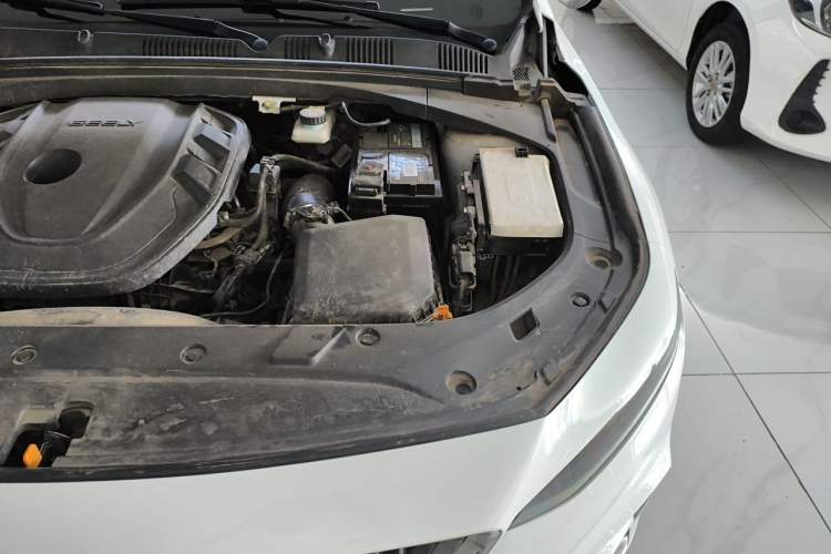 Used Geely Auto Preface 2021 Revised Version 2.0TD Luxury Edition Engine Bay Left