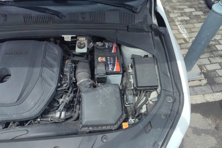 Used Geely Auto Preface 2021 2.0TD Designer's Recommended Edition Engine Bay Left