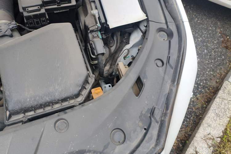 Used Geely Auto Preface 2021 2.0TD Luxury Version Engine Bay Left