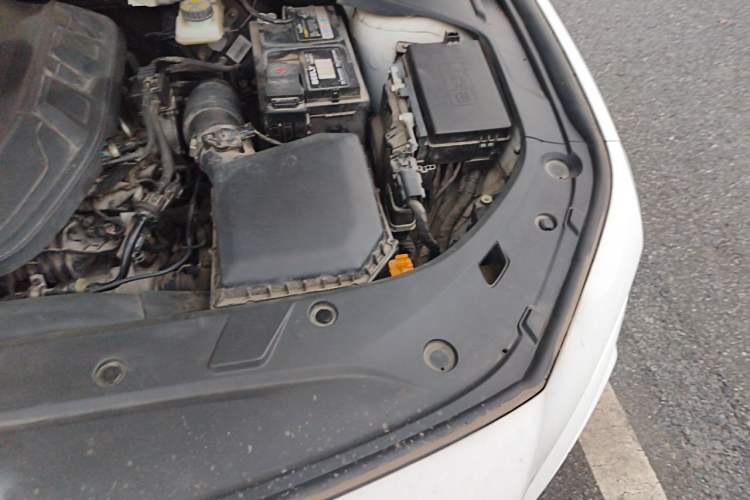 Used Geely Auto Preface 2021 2.0TD Designer's Recommended Edition Engine Bay Left
