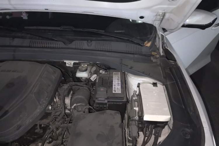 Used Geely Auto Preface 2021 2.0TD Luxury Version Engine Bay Left