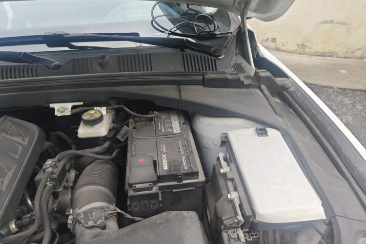 Used Geely Auto Preface 2021 Revised Version 2.0TD Luxury Edition Engine Bay Left