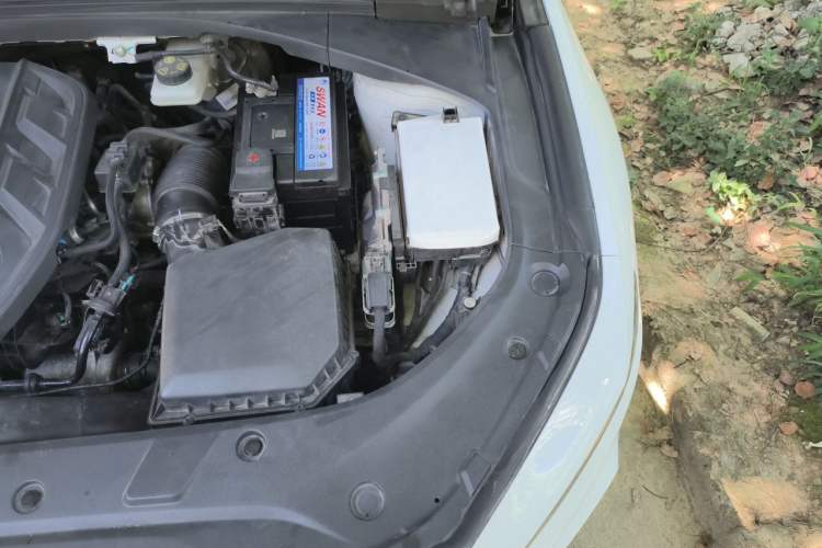 Used Geely Auto Preface 2021 Revised Version 2.0TD Luxury Edition Engine Bay Left