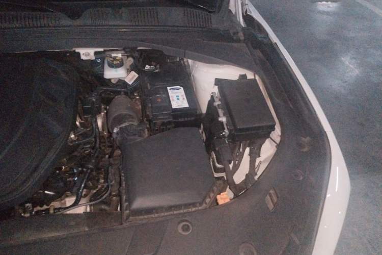 Used Geely Auto Preface 2021 Revised Version 2.0TD Luxury Edition Engine Bay Left