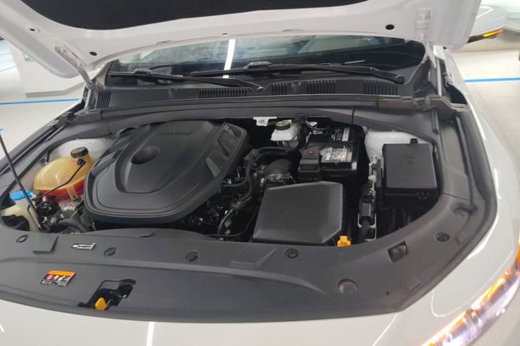 Used Geely Auto Preface 2021 2.0TD Luxury Version Engine Bay
