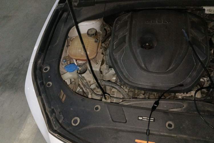 Used Geely Auto Preface 2021 2.0TD Luxury Version Engine Bay Right