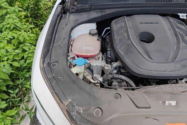 Used Geely Auto Preface 2021 2.0TD Luxury Version Engine Bay Right