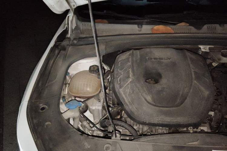 Used Geely Auto Preface 2021 2.0TD Luxury Version Engine Bay Right