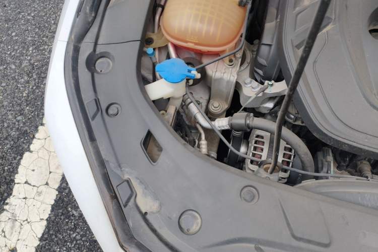 Used Geely Auto Preface 2021 2.0TD Luxury Version Engine Bay Right