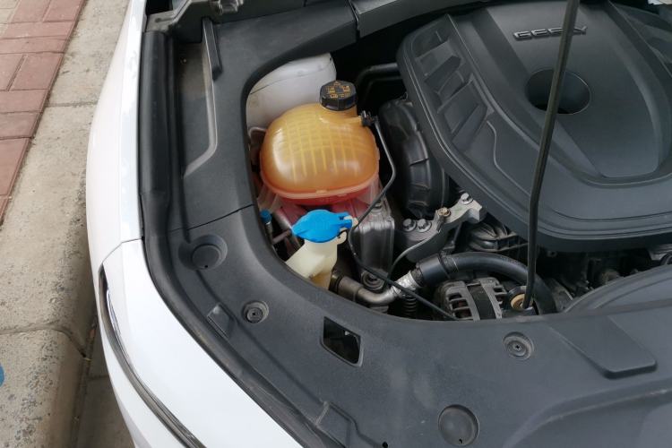 Used Geely Auto Preface 2021 2.0TD Luxury Version Engine Bay Right