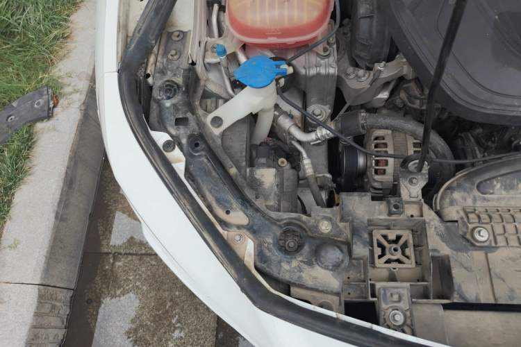 Used Geely Auto Preface 2021 2.0TD Luxury Version Engine Bay Right