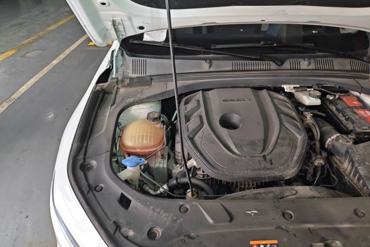 Used Geely Auto Preface 2021 Revised Version 2.0TD Luxury Edition Engine Bay Right