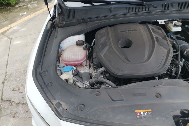 Used Geely Auto Preface 2021 2.0TD Luxury Version Engine Bay Right