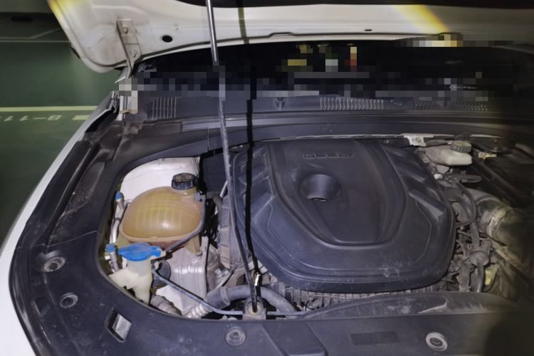 Used Geely Auto Preface 2021 2.0TD Luxury+ Version Engine Bay Right
