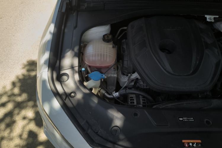 Used Geely Auto Preface 2021 Revised Version 2.0TD Luxury Edition Engine Bay Right