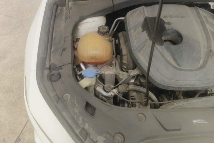 Used Geely Auto Preface 2021 2.0TD Luxury Version Engine Bay Right