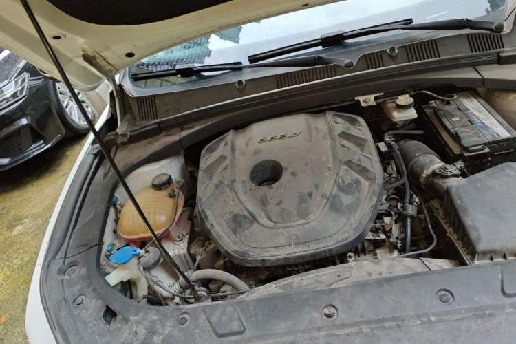 Used Geely Auto Preface 2021 2.0TD Luxury Version Engine Bay Right