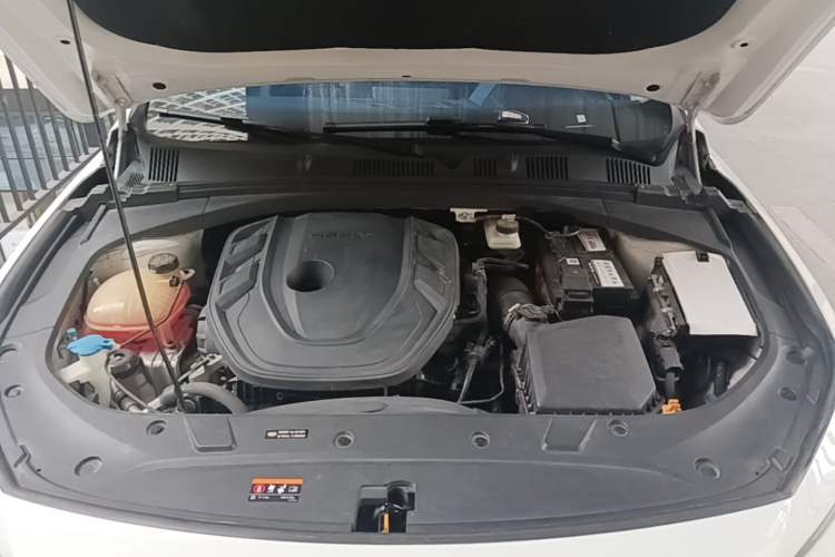 Used Geely Auto Preface 2021 Revised Version 2.0TD Luxury Edition Engine Bay