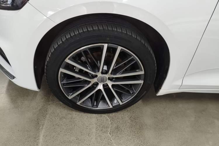 Used Geely Auto Preface 2021 2.0TD Luxury+ Version Exterior 4