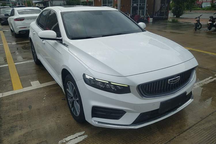 Used Geely Auto Preface 2021 2.0TD Luxury Version Front Right 45 Deg