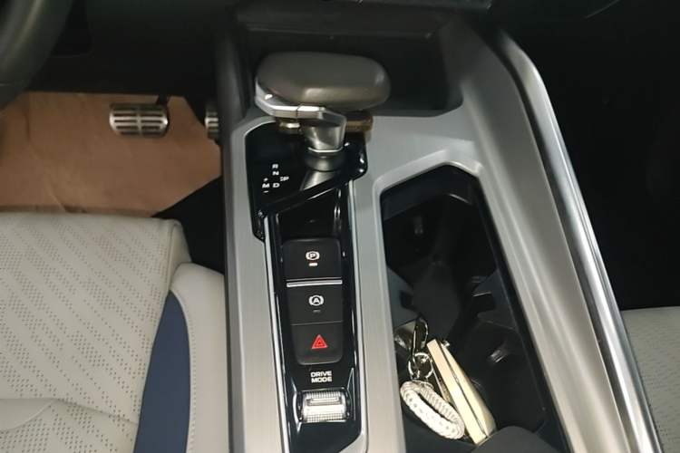 Used Geely Auto Preface 2021 2.0TD Luxury Version Gear Lever