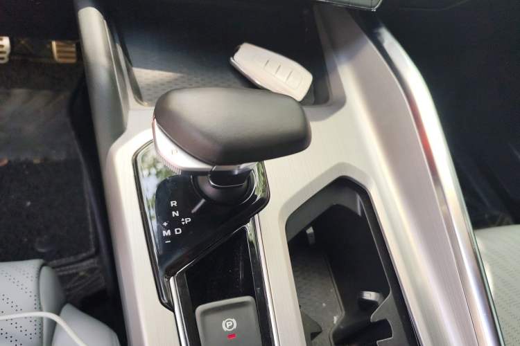 Used Geely Auto Preface 2021 2.0TD Luxury Version Gear Lever