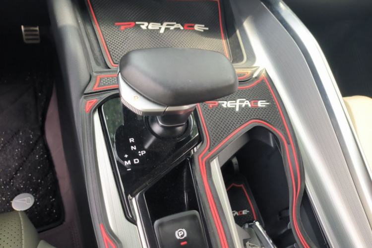 Used Geely Auto Preface 2021 2.0TD Designer's Recommended Edition Gear Lever