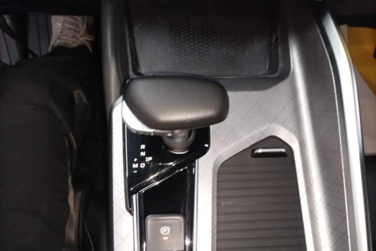 Used Geely Auto Preface 2021 2.0TD Luxury Version Gear Lever