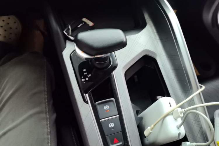 Used Geely Auto Preface 2021 2.0TD Luxury Version Gear Lever