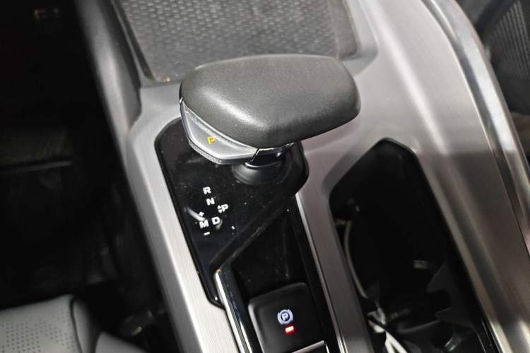 Used Geely Auto Preface 2021 Revised Version 2.0TD Luxury Edition Gear Lever