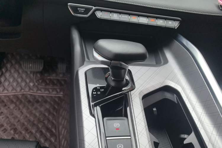 Used Geely Auto Preface 2021 2.0TD Luxury Version Gear Lever