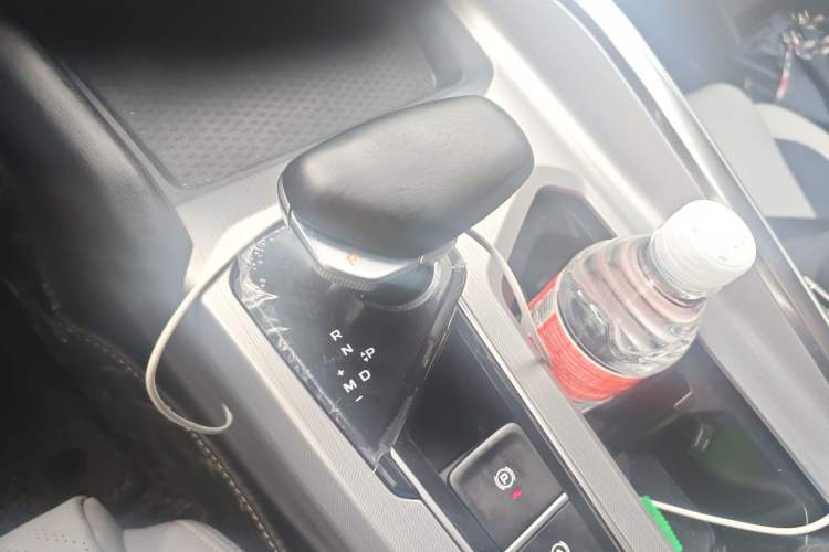 Used Geely Auto Preface 2021 Revised Version 2.0TD Luxury Edition Gear Lever