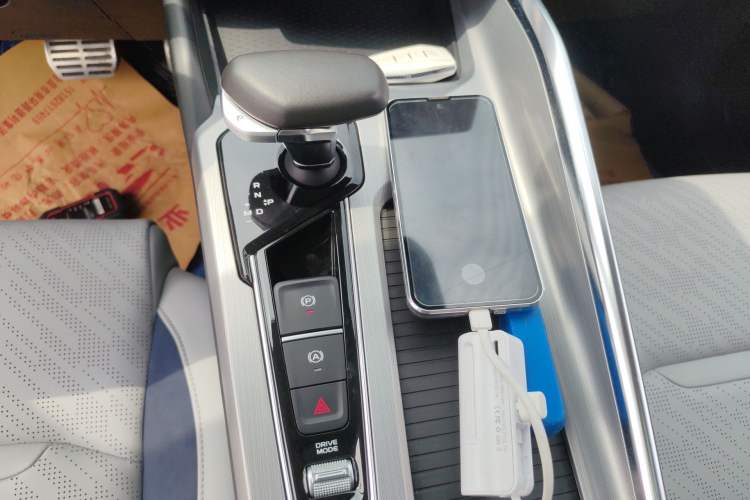 Used Geely Auto Preface 2021 Revised Version 2.0TD Luxury Edition Gear Lever