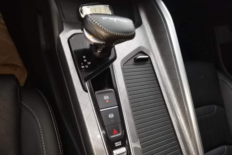 Used Geely Auto Preface 2021 2.0TD Luxury Version Gear Lever